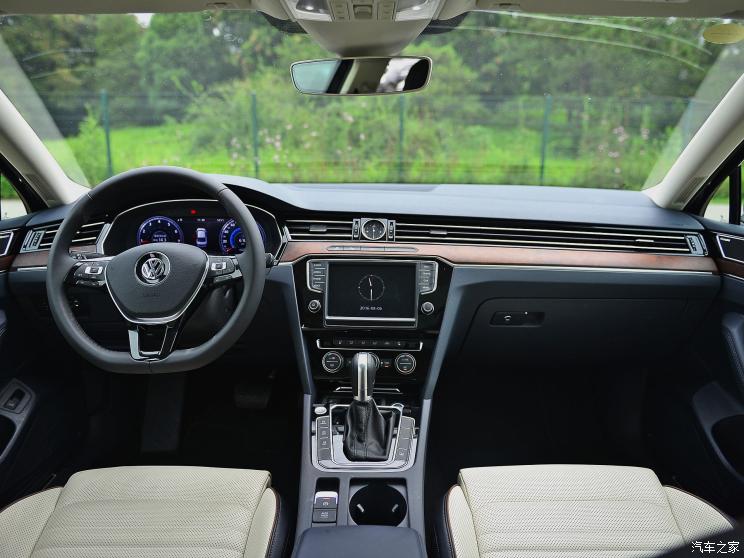 一汽-大眾 邁騰 2017款 380TSI DSG 旗艦型