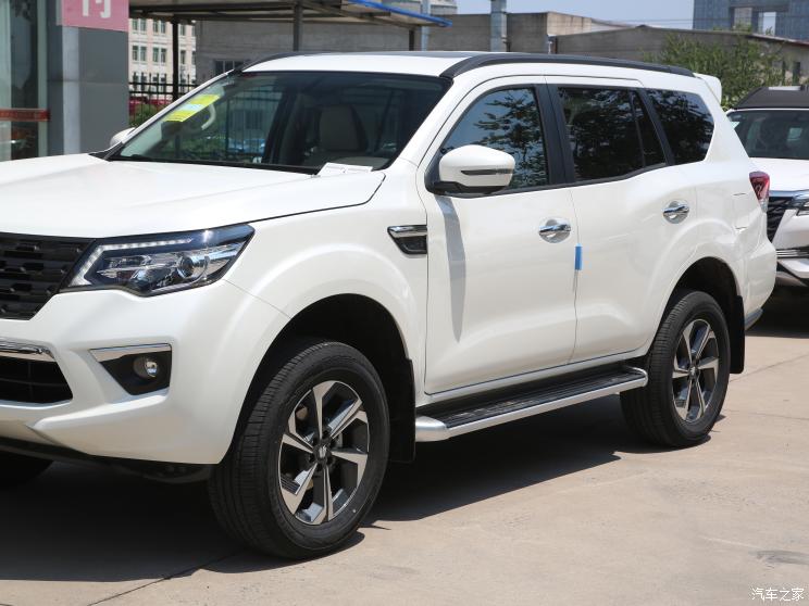 鄭州日產(chǎn) 帕拉丁 2023款 2.0T 四驅(qū)尊享型