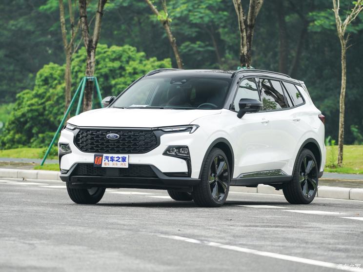 江鈴福特 領(lǐng)睿 2023款 極境 EcoBoost 170 魅影