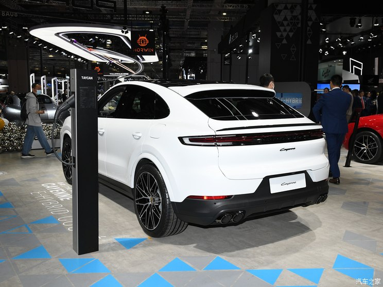 保時(shí)捷 Cayenne新能源 2024款 Cayenne E-Hybrid Coupé 2.0T