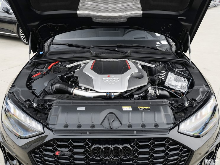Audi Sport 奧迪RS 4 2023款 RS4 Avant 黑曜版