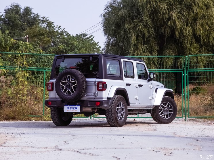 Jeep(進口) 牧馬人 2024款 2.0T 撒哈拉四門版