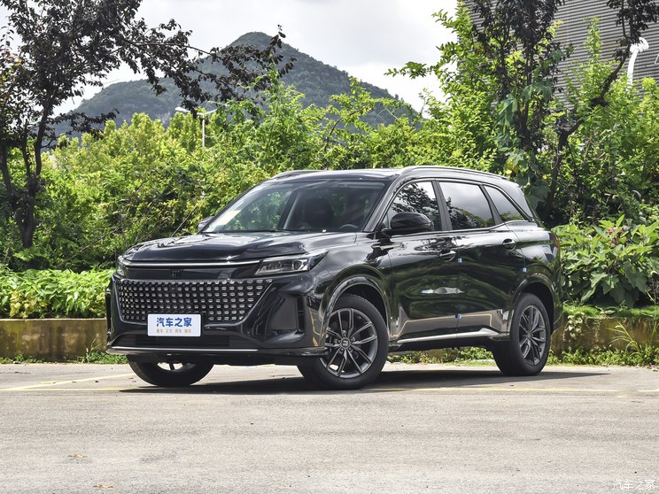 賽力斯藍電 藍電E5 2023款 1.5L DE-i 100KM暢享型 7座