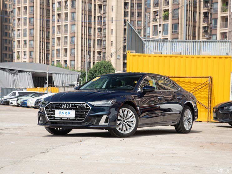 上汽奧迪 奧迪A7L 2024款 45TFSI S-line 筑夢(mèng)型 流晶套裝