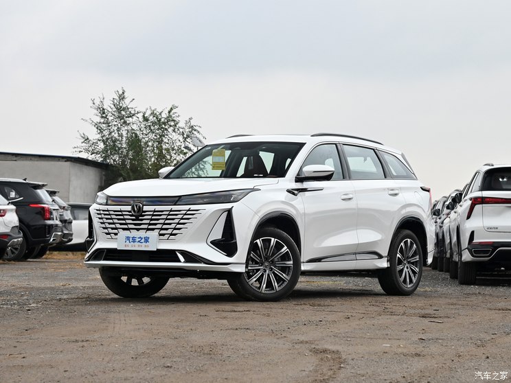 長(zhǎng)安汽車 長(zhǎng)安CS75 PLUS 2023款 第三代 2.0T 自動(dòng)旗艦型