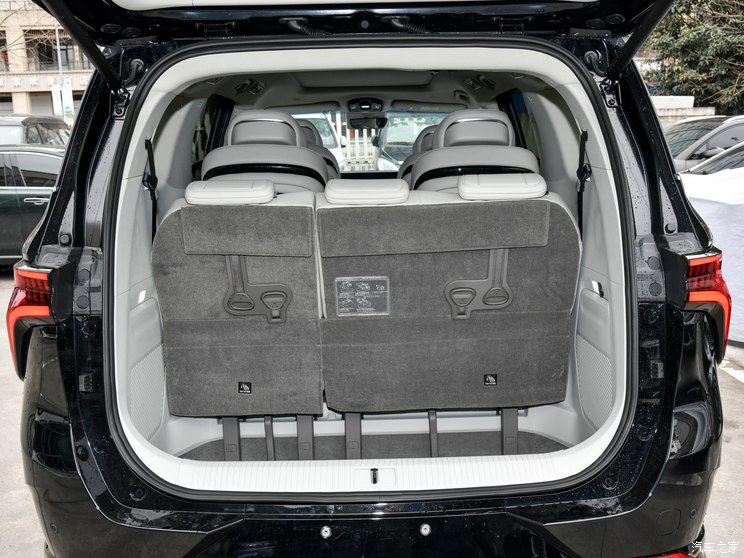 東風風行 星海V9 2024款 PHEV 200km 尊享型