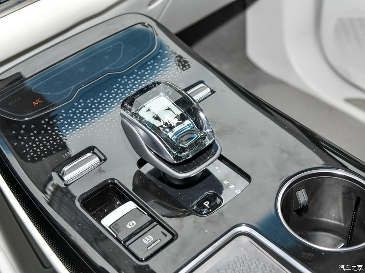 東風風行 星海V9 2024款 PHEV 200km 尊享型