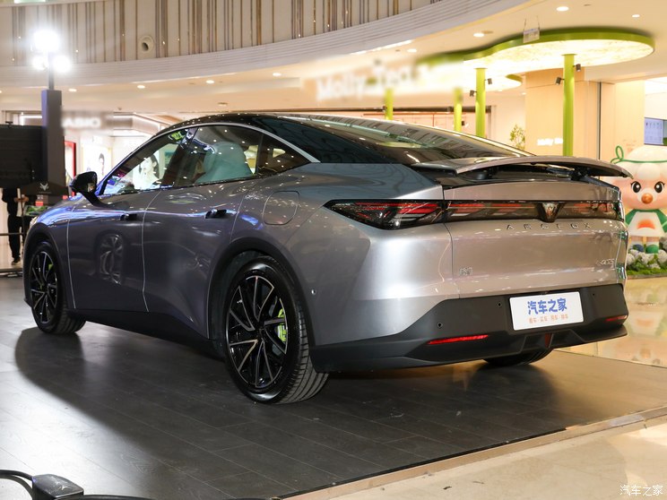 北汽新能源 極狐 阿爾法S5 2024款 單電機 185kW