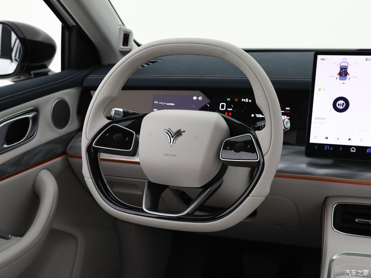 合眾汽車 哪吒L 2024款 增程基本型